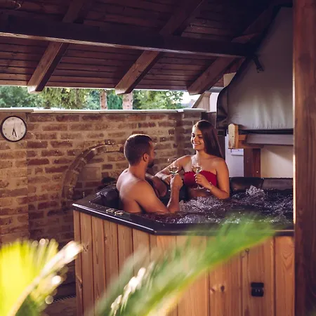 Lexi Private Hydromassage Hot Tub شقة