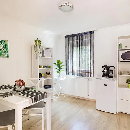 شقة Lexi Private Hydromassage Hot Tub Balatonboglár