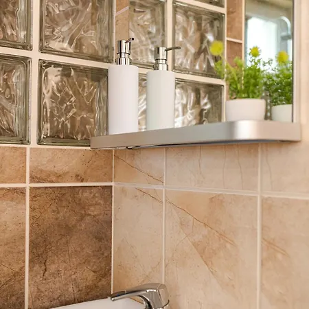 Lexi Private Hydromassage Hot Tub شقة Balatonboglár