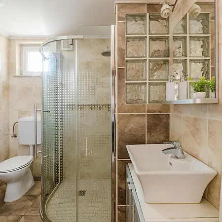 Lexi Private Hydromassage Hot Tub Balatonboglár